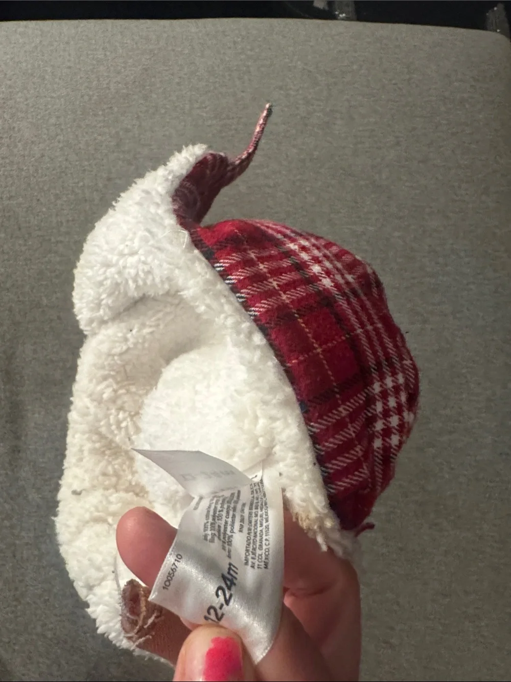 5/$15- Hat size 12-24 months